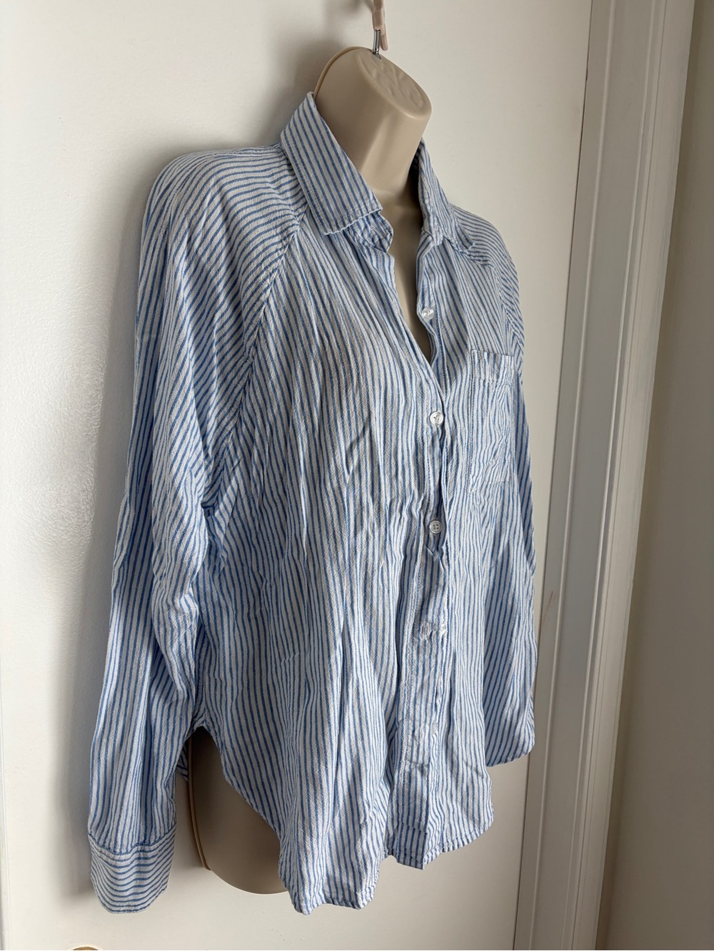Z Supply Linen Blend Stripe Button Up Shirt (Size Medium)